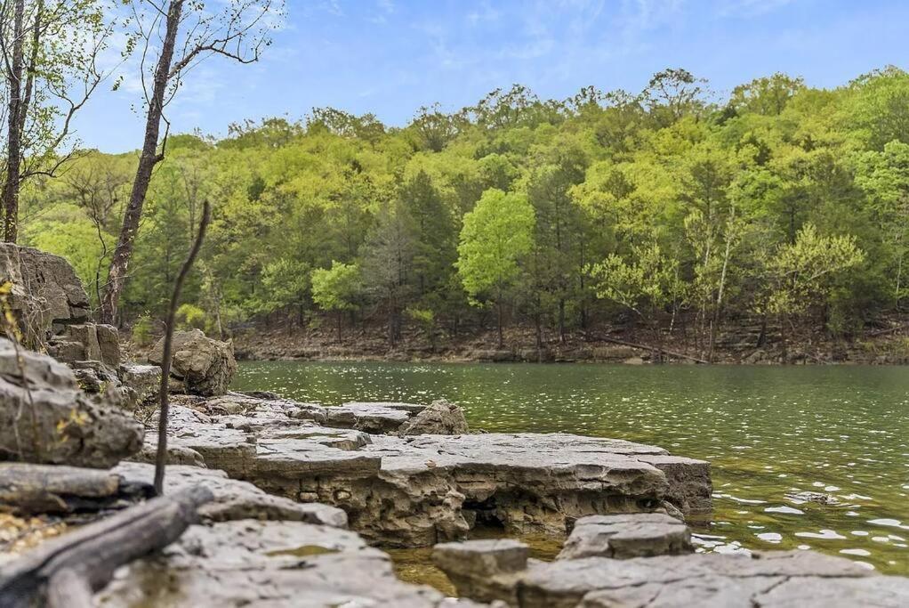Modern Comfort: Updated Cozy Condo In Indian Point Branson Ngoại thất bức ảnh