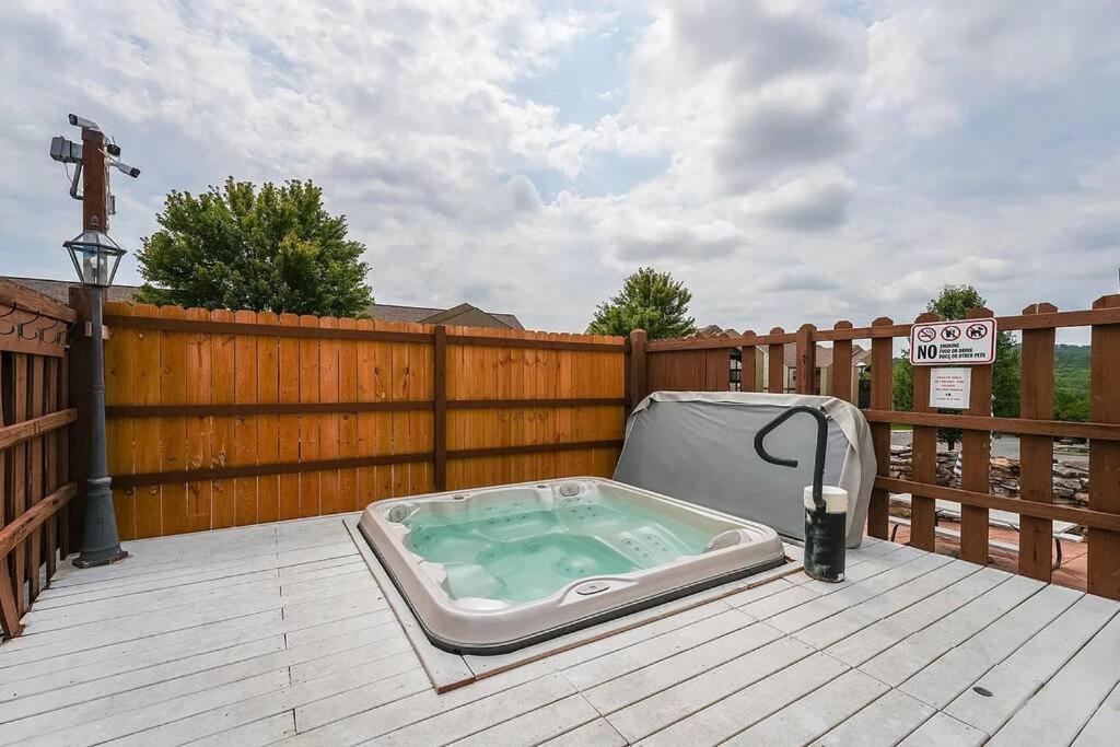 Modern Comfort: Updated Cozy Condo In Indian Point Branson Ngoại thất bức ảnh