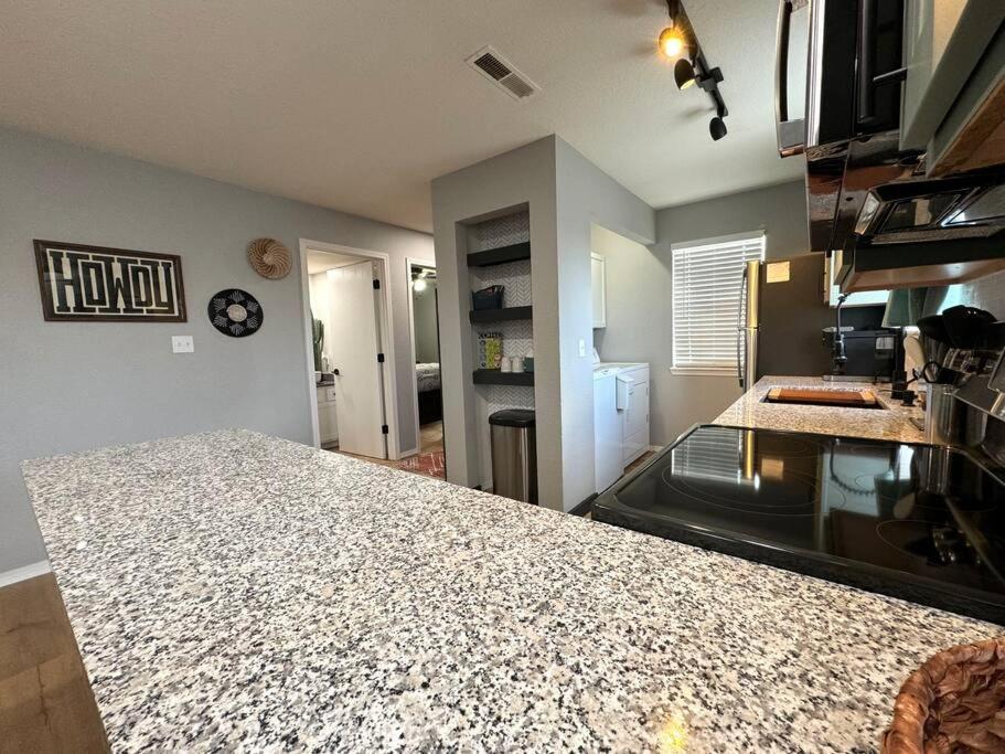 Modern Comfort: Updated Cozy Condo In Indian Point Branson Ngoại thất bức ảnh