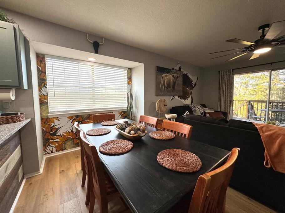 Modern Comfort: Updated Cozy Condo In Indian Point Branson Ngoại thất bức ảnh